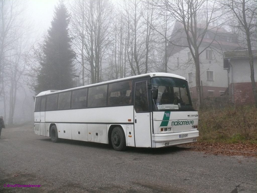 2011-11-20 001 Harrachov Bus Maisonneuve(Neoplan) SEV Szklarska_Poreba_Gorna-Harrachov 