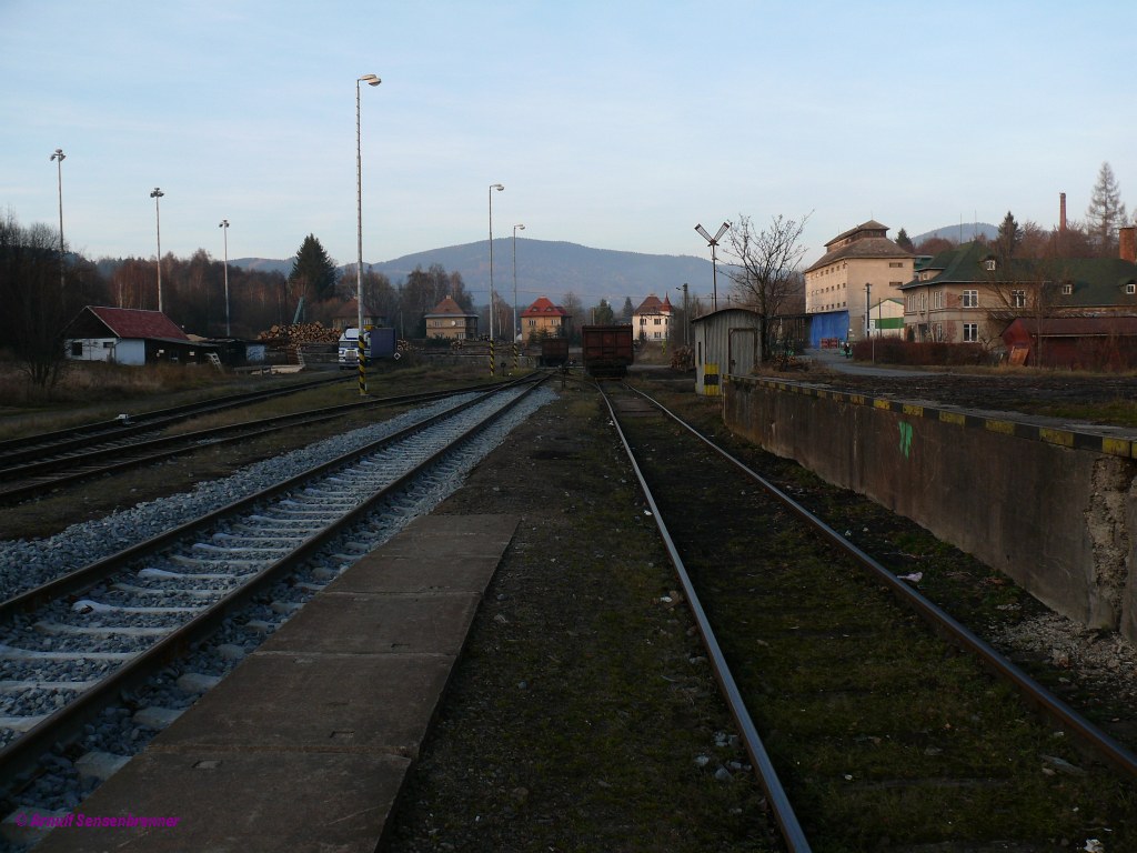 Stare Mesto pod Sneznikem (Mhrisch Altstadt) Bahnhof.  2011-11-18