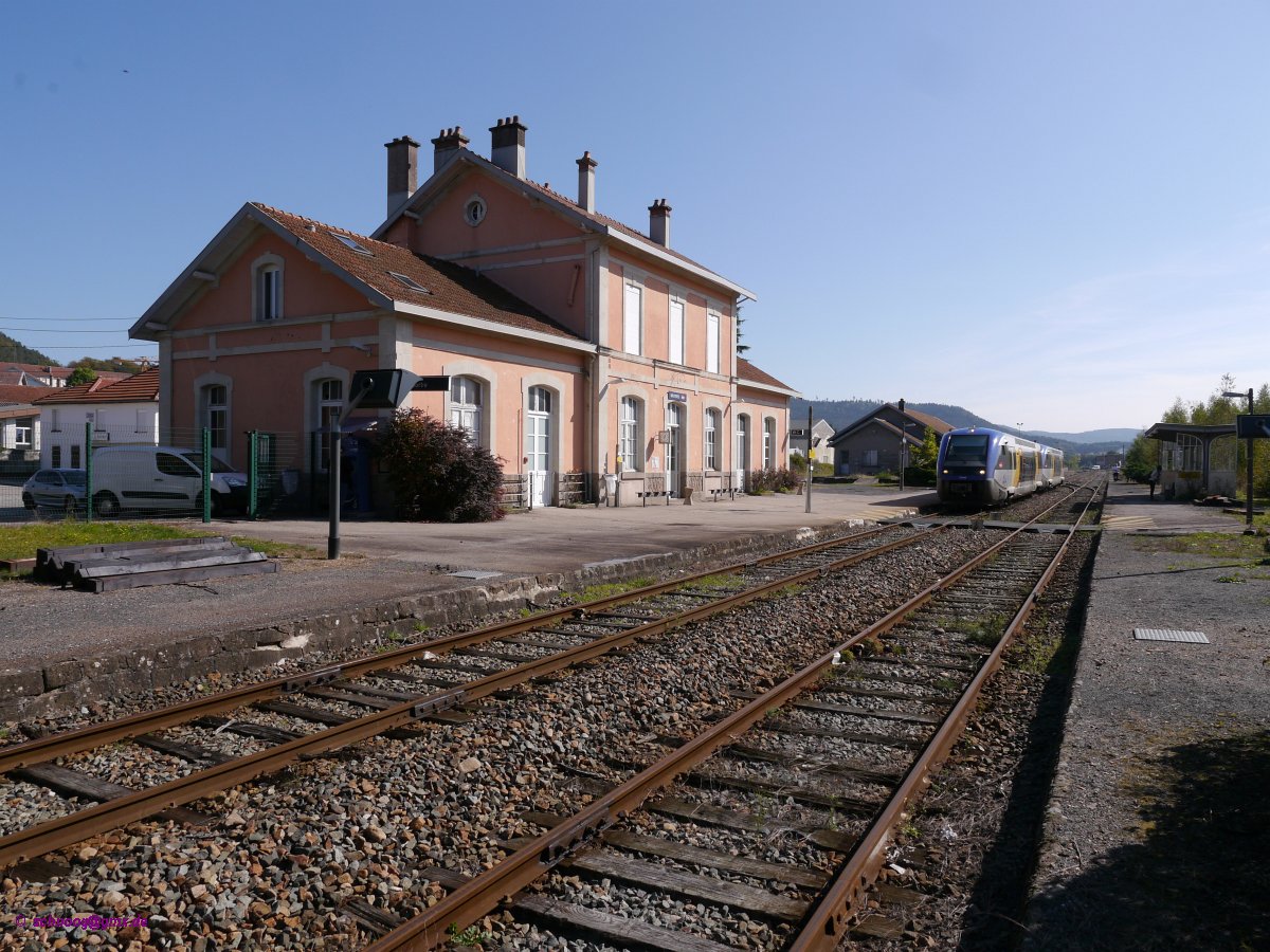 SNCF-X73816+X73818 TER35606=StDié1216-Épinal1326

2014-10-03 Bruyères 