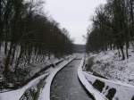 Vogesenwinter am Rhin-Marne-Canal. Im Hintergrund verluft die Bahnstrecke.
09.01.2010 Arzviller