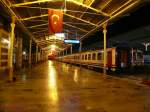 2012-03-18  Istanbul-Sirkeci TCDD-Bcm-TCDD-Bcm+CFR-WLABmee+TCDD-Bcm+TCDD-Bcm+TCDD-Bcm+TCDD-Bcm+TCDD-Bcm  D81032=8-Wagen=letzte-Abfahrt-dann-SEV