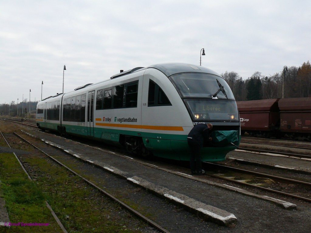 2011-11-20 453 Rybniste(Teichstadt) Trilex-Vogtlandbahn-VBG-VT07