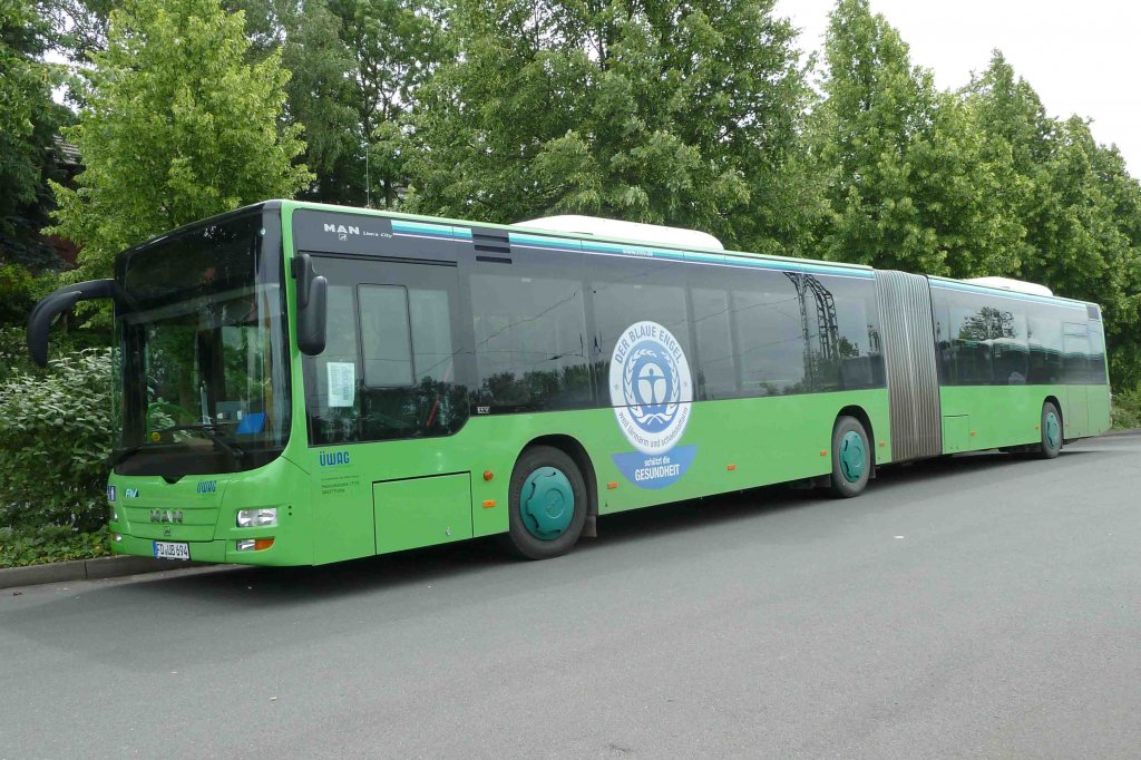 MAN Lion`s City der �berlandwerk AG steht am Bahnhof in 36088 H�nfeld, Juni 2012
