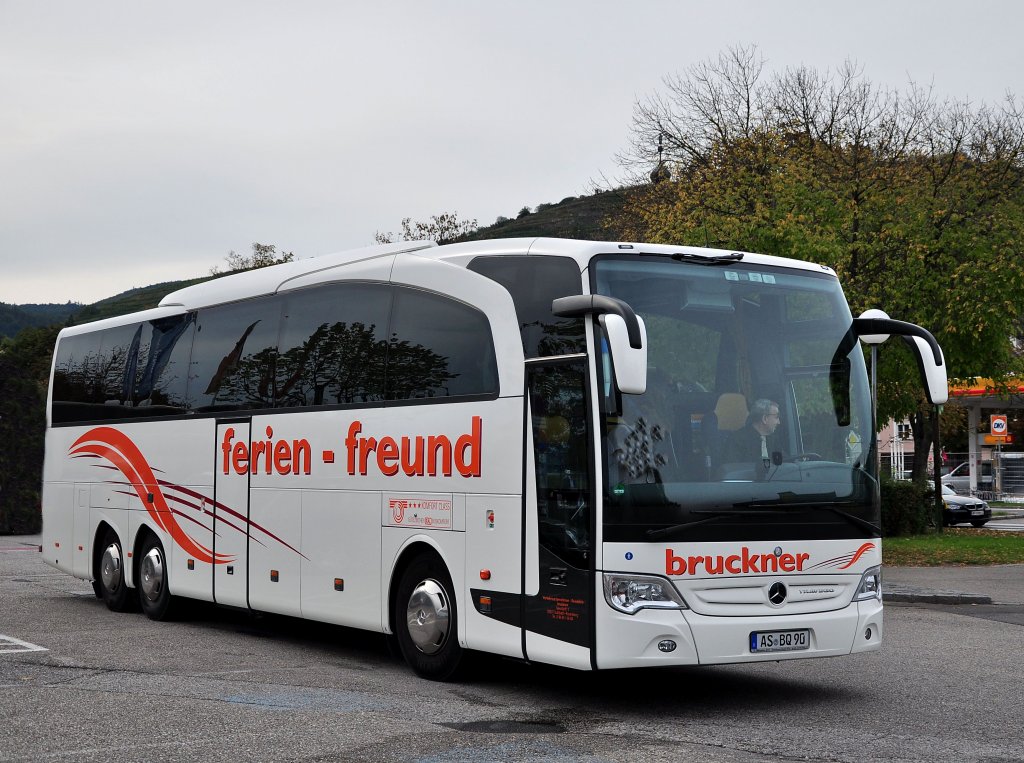 MERCEDES BENZ TRAVEGO vom Reiseb�ro BRUCKNER aus Deutschland am 29.9.2012 in Krems an der Donau gesehen.