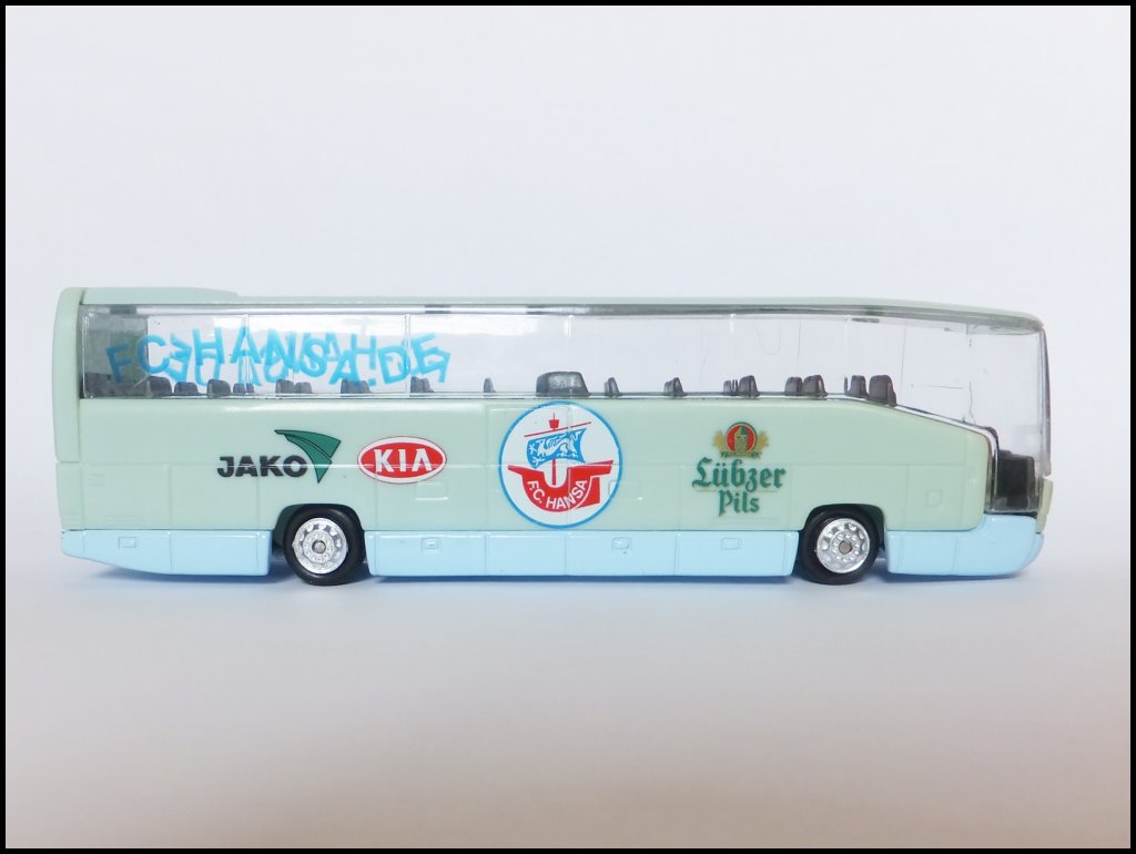 Mercedes O 404 als Mannschaftsbus f�r den F.C. Hansa Rostock.