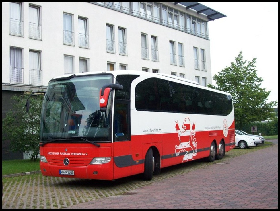 Mercedes Travego von Hessischer Fu�ball-Verband e.V. aus Deutschland in Bergen.