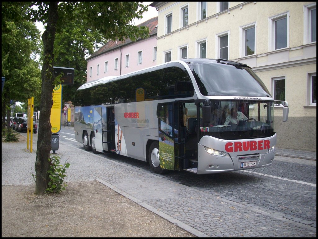 Neoplan Cityliner von Gruber aus �sterreich in Regensburg.
