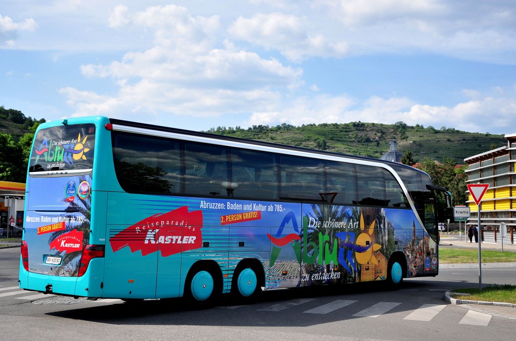 SETRA 416 HDH vom Reiseparadies KASTLER/Ottensheim/�sterreich.Bild vom Mai 2012.
www.kastler.at oder gruppenreisen@kastler.at