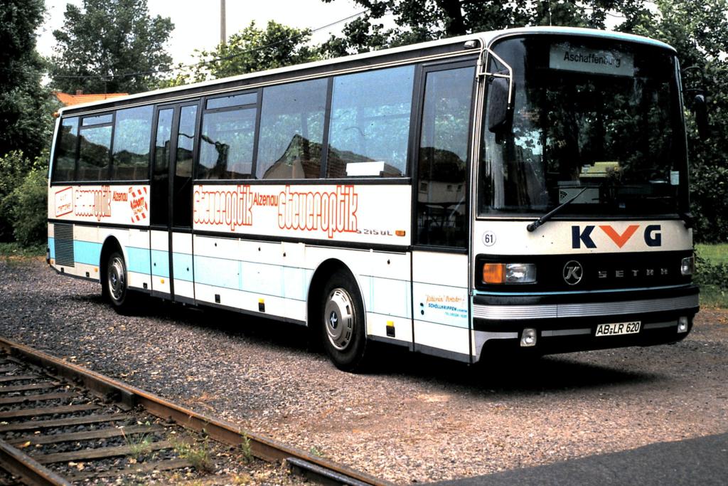 Setra Linienbus der 200er Serie der KVG (Kahlgrund Verkehrs Gesellschaft)hier
am 5.7.2008 in Sch�llkrippen. 