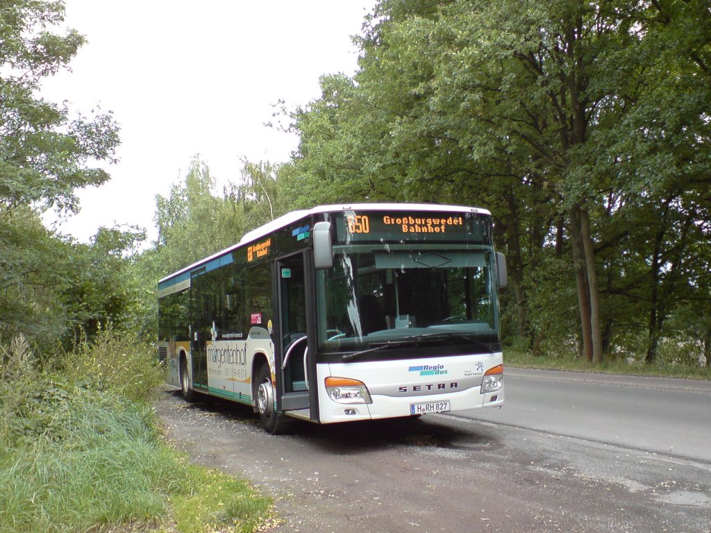 Setra S415 NF (H-RH 827) Aufgenommen w�hrend der Pause (Bahnhof Burgwedel) am 18. September 2012