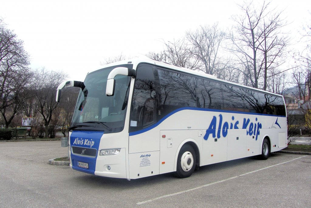 VOLVO 9700 von Alois KEIP Busreisen aus Nieder�sterreich im April 2013 in Krems an der Donau.