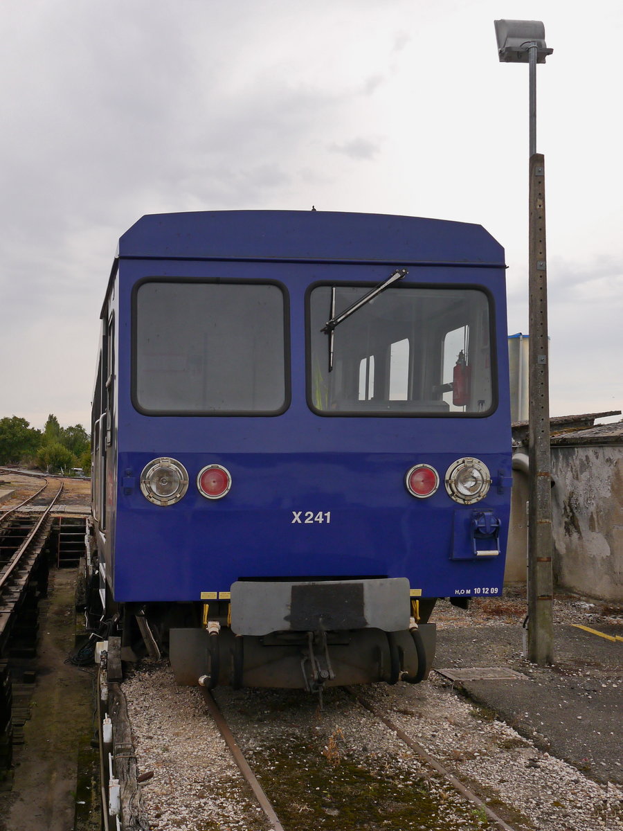 2014-09-17 515a Romorantin-Dépôt SNCF-X241