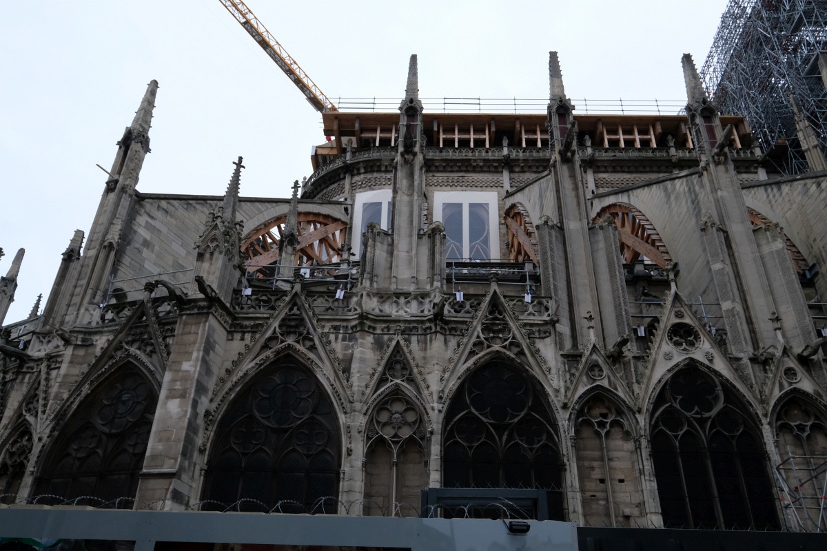 2020-02-22 179 Paris Notre-Dame mit Brandschaden