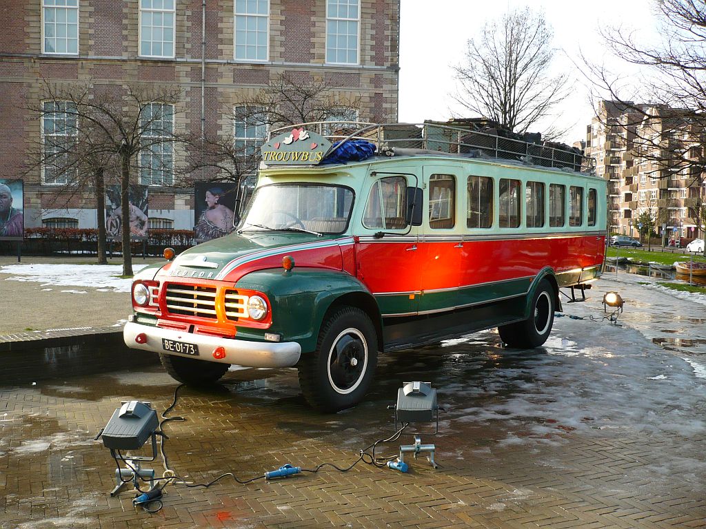 Bedford Bus. Vermutlich ein LKW der Britischer Armee umgebaut in Zypern. Leiden, Niederlande 27-01-2013.