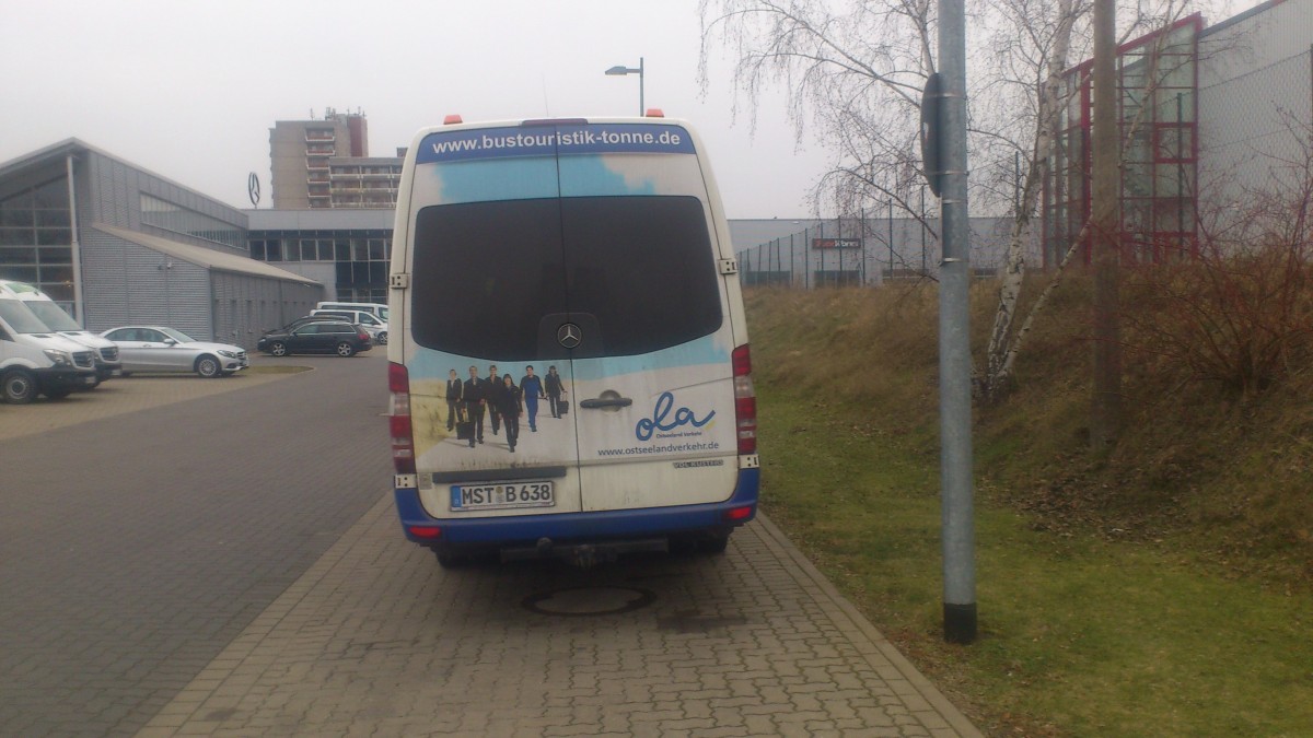 ...dann mal ein Mercedes Sprinter der Bustouristik Tonne GmbH
am Mercedes Autohaus 