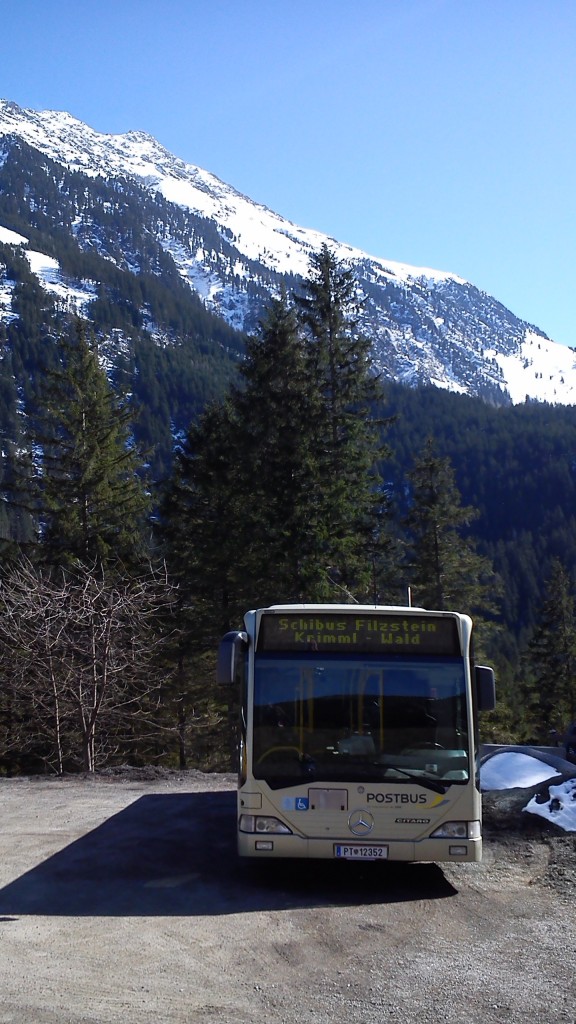 Ein Mercedes Citaro der �BB Postbus als Zillertal Arena Skibus. F�hrt kostenlos zwischen Hochkrimml (Filzstein) durch Krimml zum Wald im Pinzgau. Depot beim Krimmler Wasserf�lle
29/3/2014