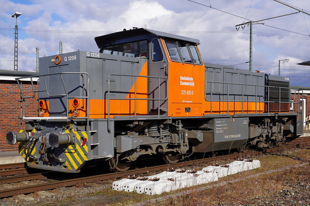 Emsländische-Eisenbahn=EEB-275_805(92 80 1275 805-0 D-EEB)(G1206 Vossloh1999FNr1001014)

2021-03-19 258ak Oldenburg-Gbf 
