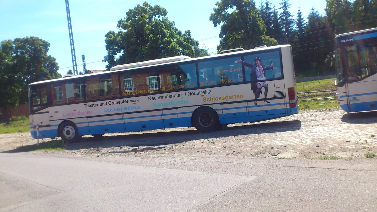 ...hier mal einer der �lteren Iveco Busse der MVVG in Burg Stargard am Bahnhof