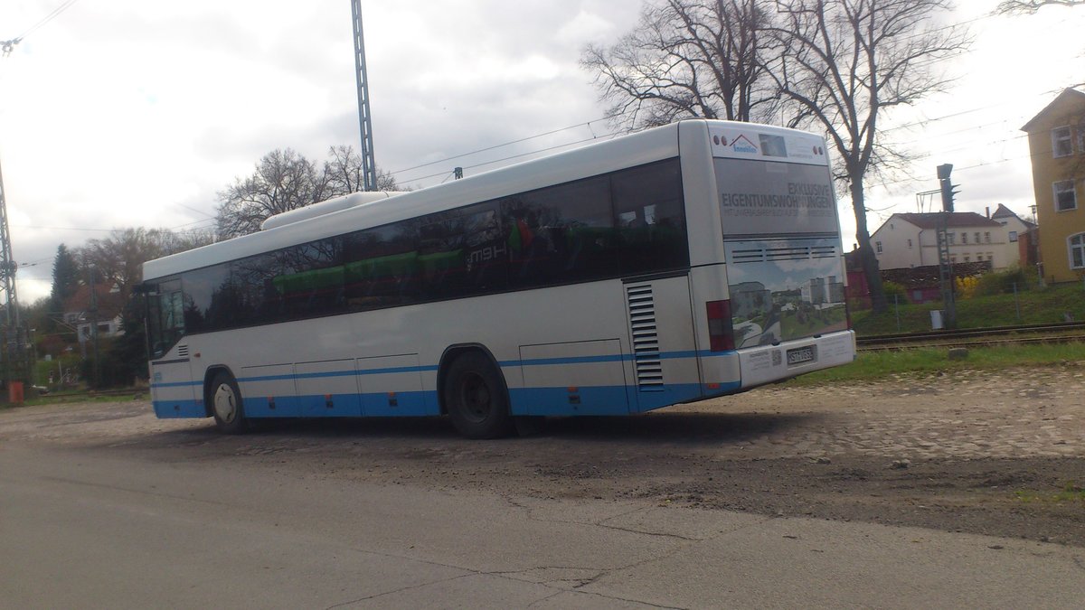 ....hier mal ein MAN der am Nachmittag in Burg Stargard am Bahnhof steht um den sch�lerverkehr zu �bernehmen