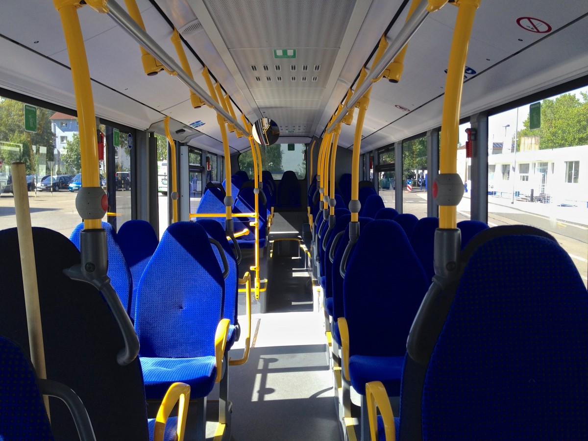 Innenraum eines Mercedes-Benz Citaro C2 � von vorne aus. Aufgenommen am 17.09.2014.