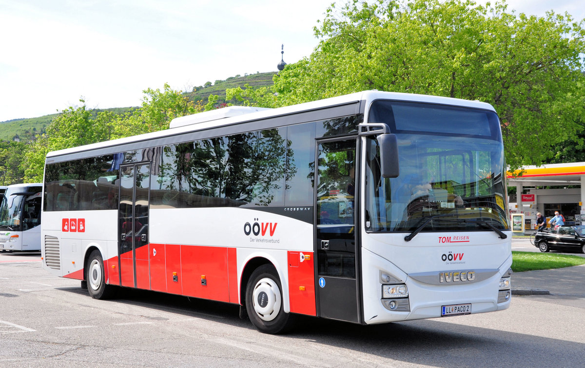 Iveco Crossway vom O�VV - Tom Reisen aus �sterreich in Krems gesehen.