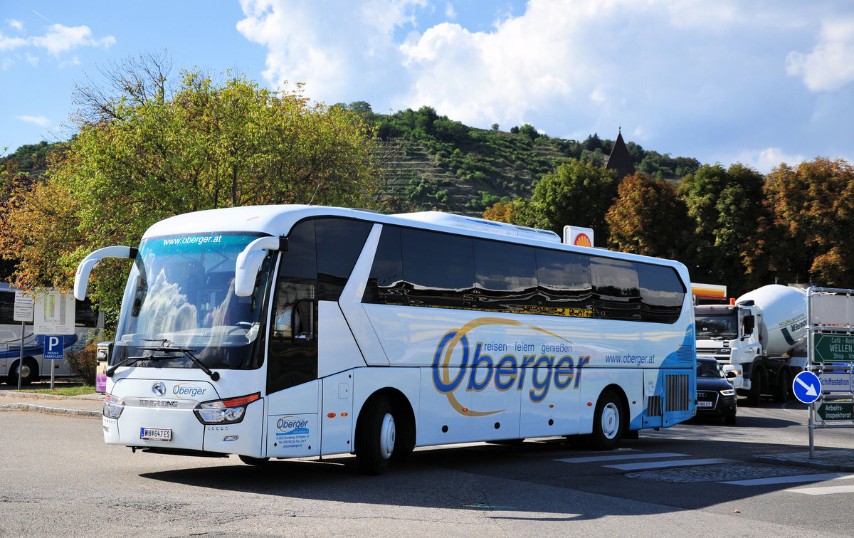King Long von Oberger Reisen aus �sterreich in Krems gesehen.