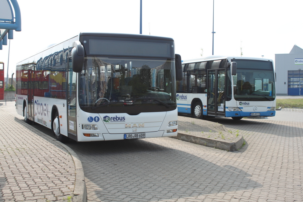 MAN und Mercedes Citaro von Regionalbus Rostock abgestellt am 29.05.2016 in H�he Rostock Hauptbahnhof/S�d