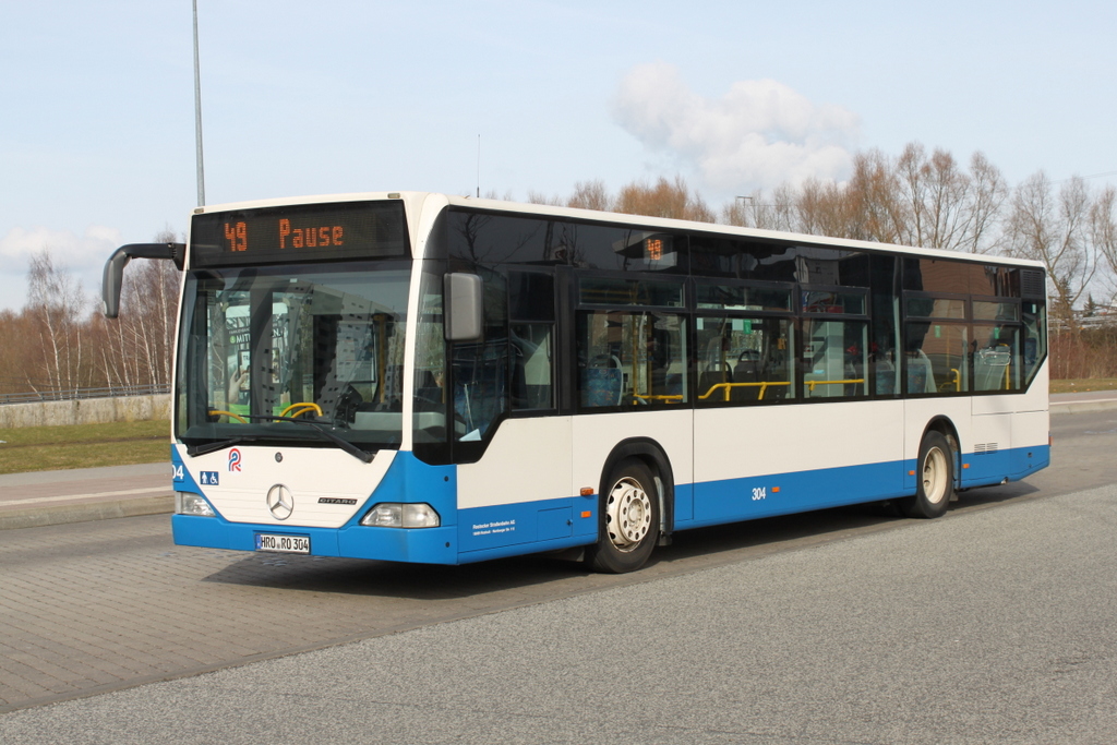 Mercedes-Benz O 530 I(Citaro)stand als Linie 49 in H�he Rostock Hauptbahnhof/S�d abgestellt.27.02.2016