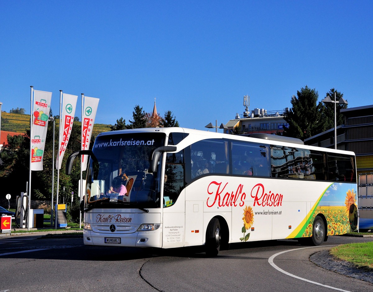Mercedes Benz Tourismo von Karl Fischer Busreisen aus �sterreich am 18.10.2014 in Krems.