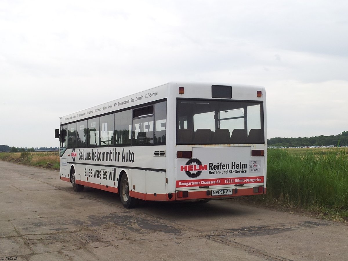 Mercedes O 405 der Kraftverkehrsgesellschaft mbH Ribnitz-Damgarten in P�tnitz.