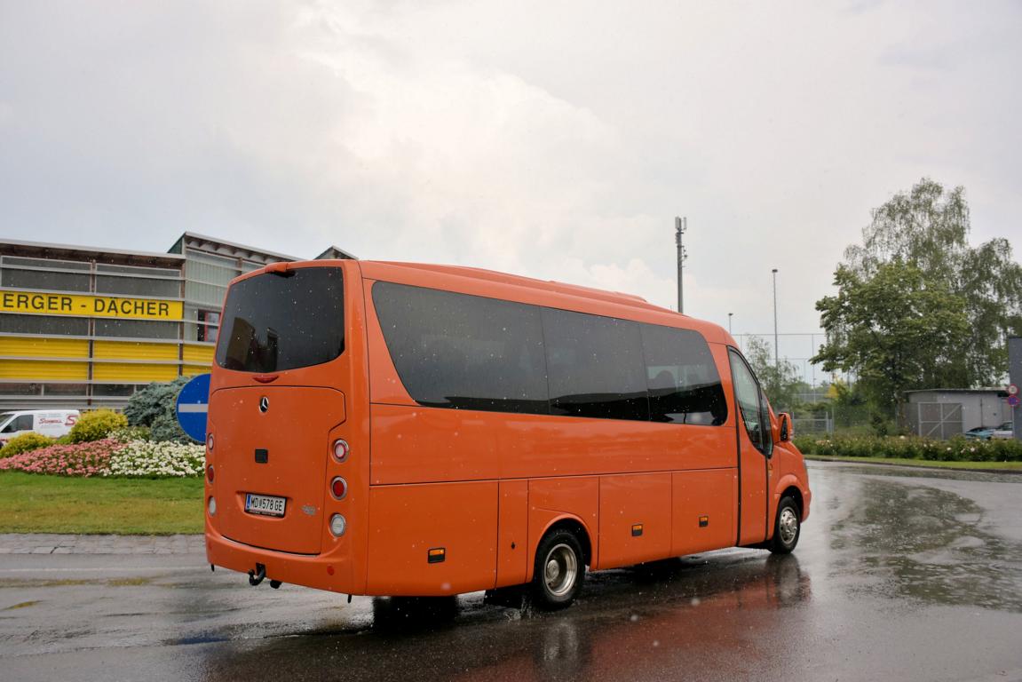 Mercedes Sprinter aus M�dling bei Wien 2018 in Krems.