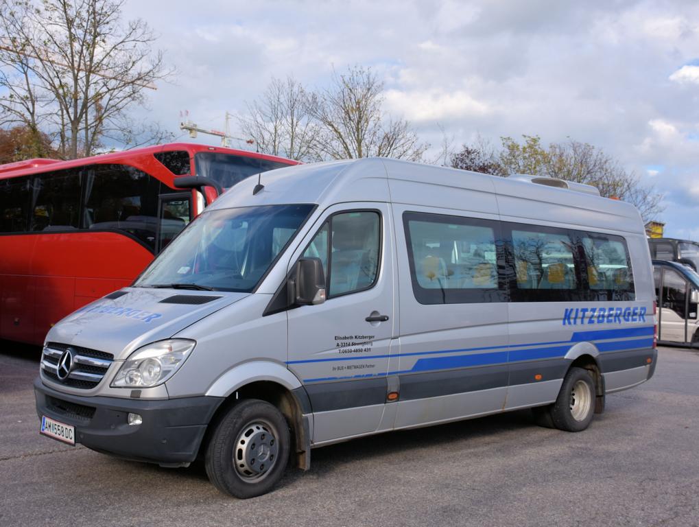 Mercedes Sprinter von Kitzberger Reisen aus �sterreich 10/2017 in Krems.