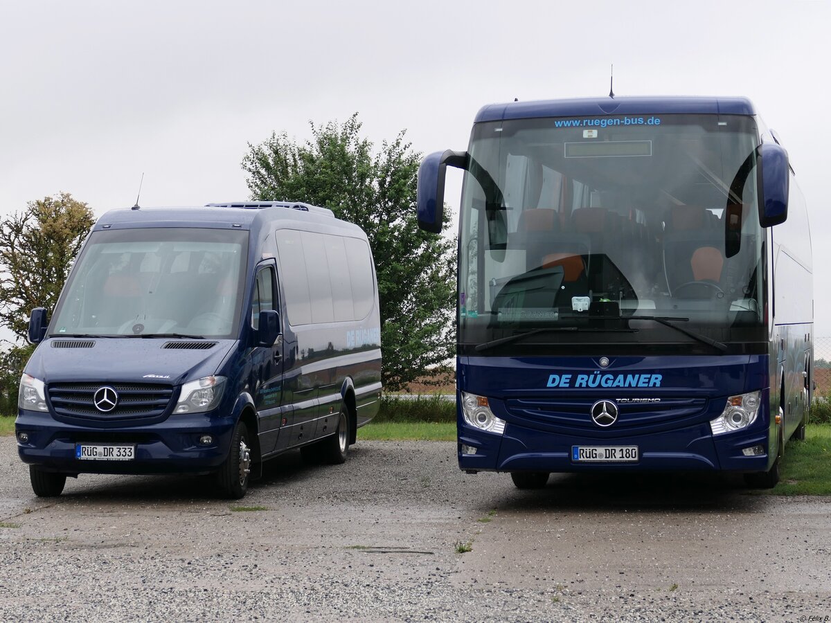 Mercedes Sprinter und Mercedes Tourismo von De Rüganer aus Deutschland in Bergen.