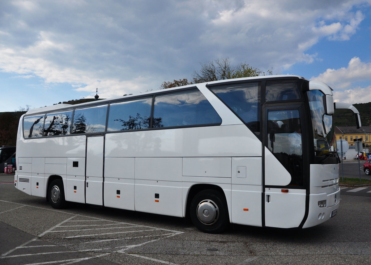 Mercedes Tourismo von H�ller Bus aus Wien in Krems.