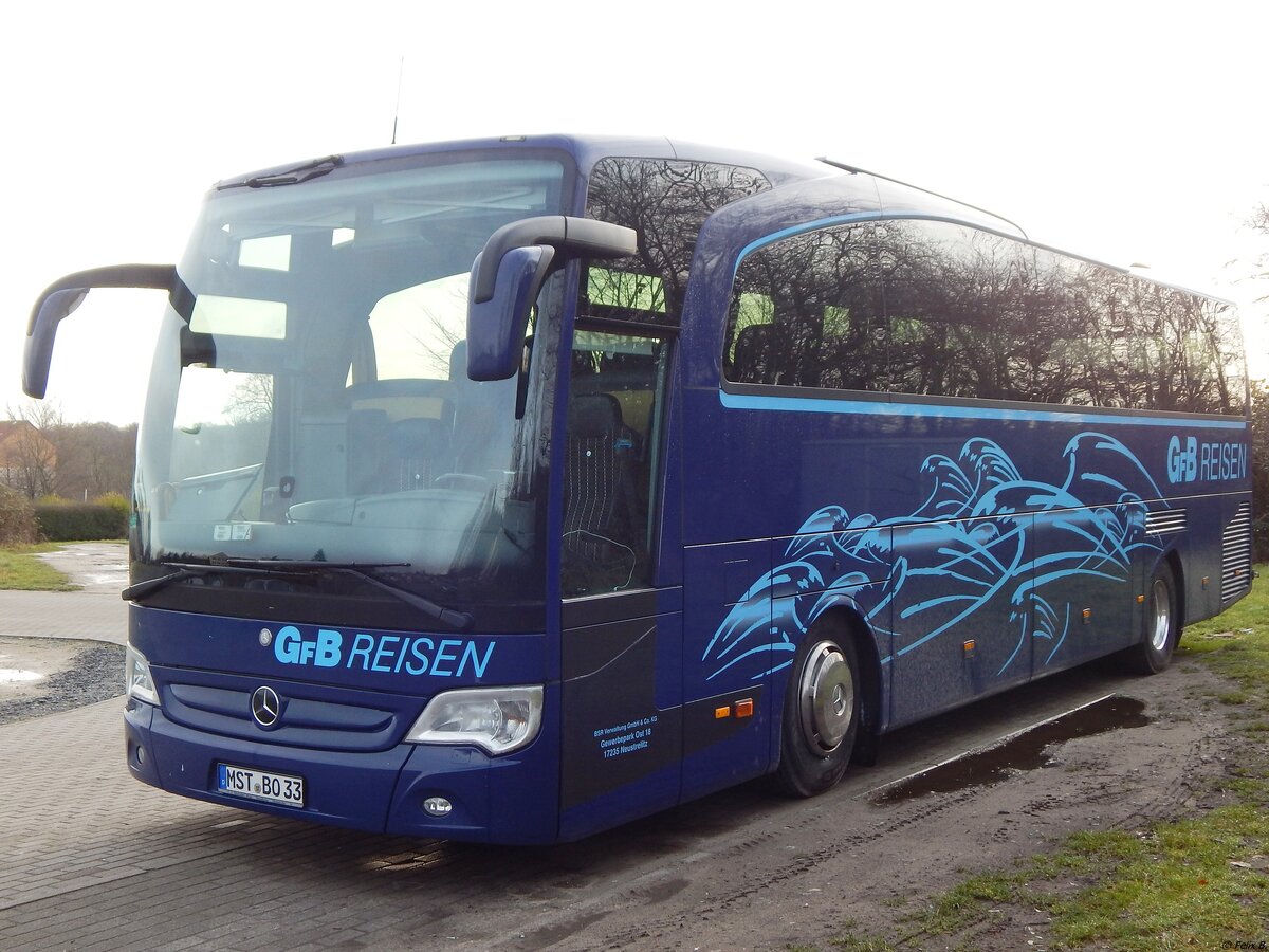 Mercedes Travego von GFB-Reisen aus Deutschland in Sassnitz.