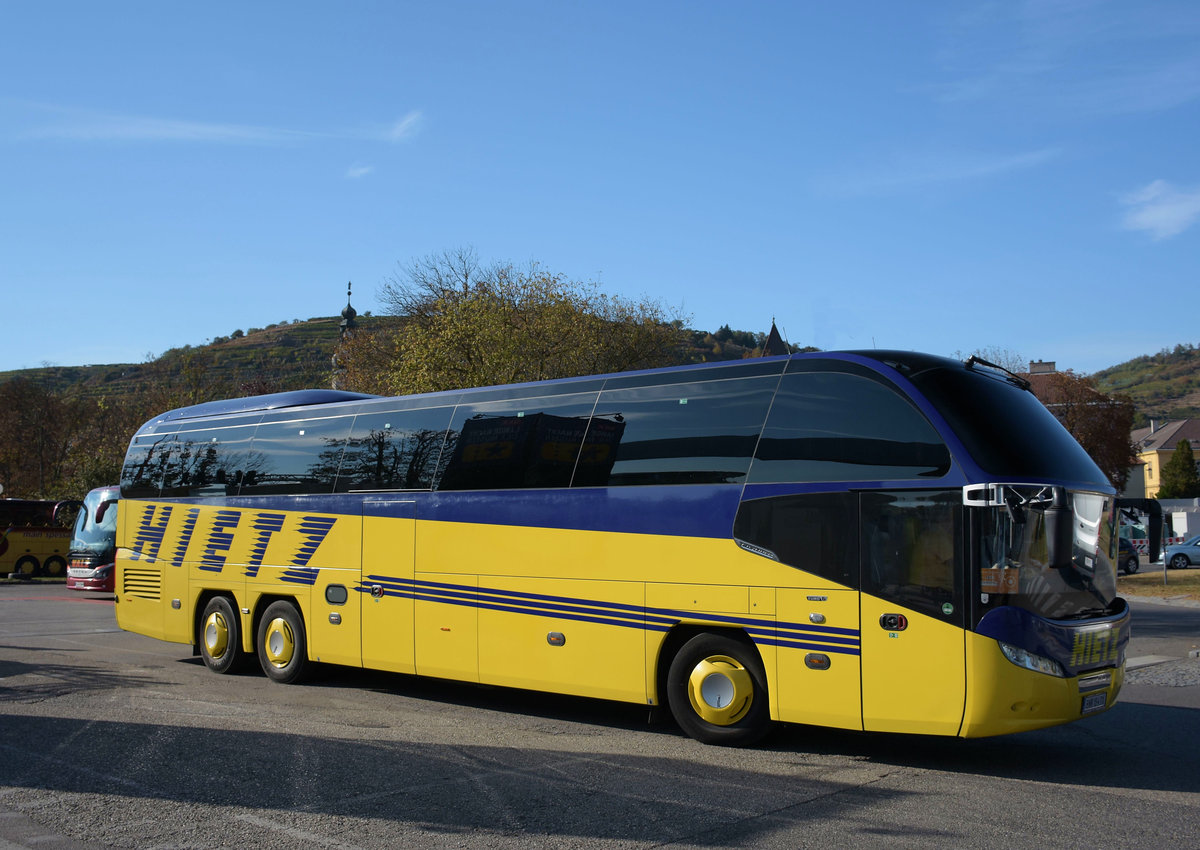 Neoplan Cityliner von Hietz Reisen aus �sterreich in Krems.