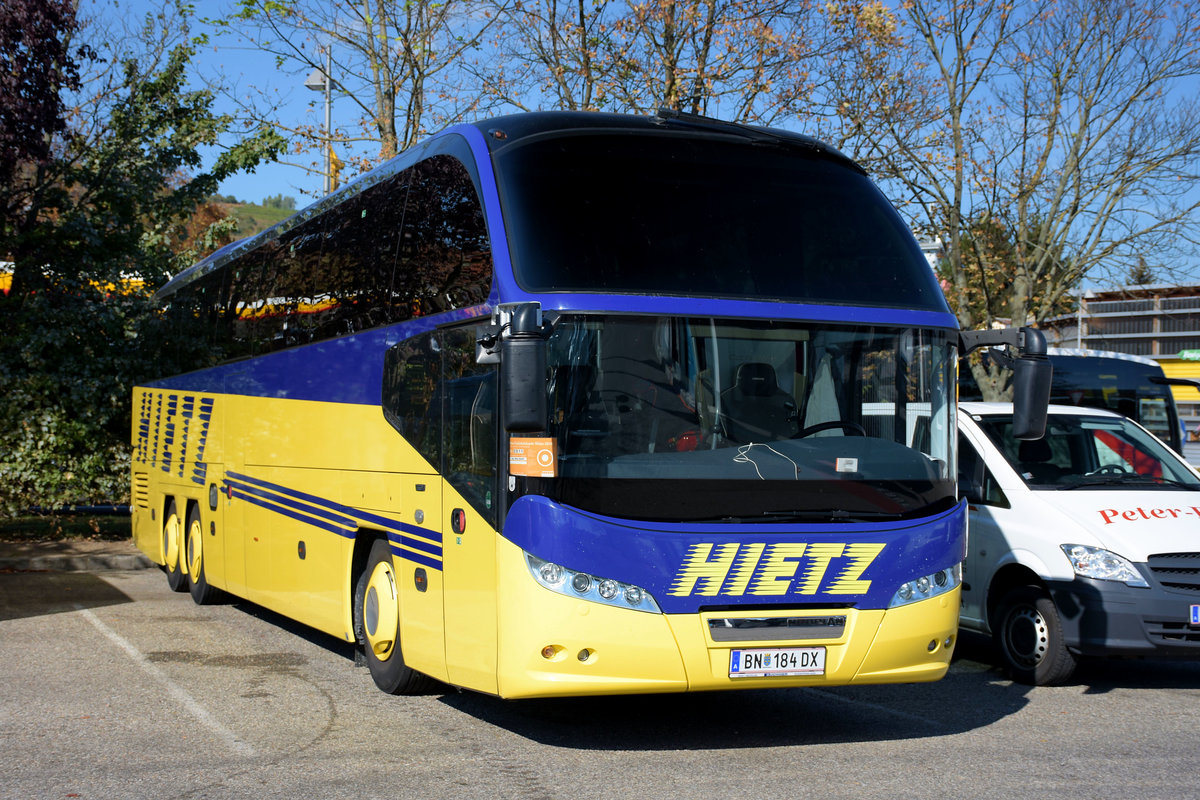 Neoplan Cityliner von Hietz Reisen aus �sterreich in Krems.