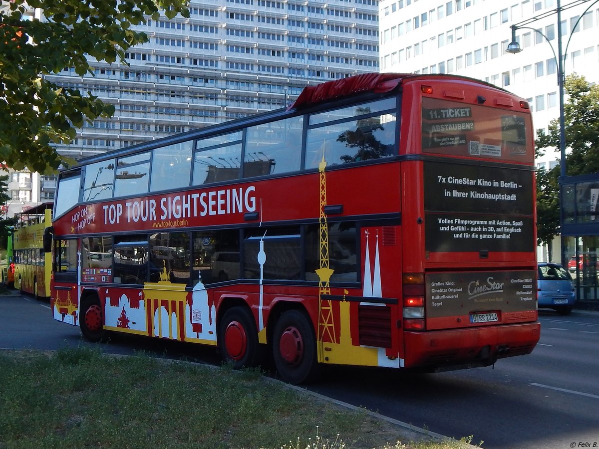 Neoplan N4026/3 von VIP Bus Connection aus Deutschland in Berlin. 