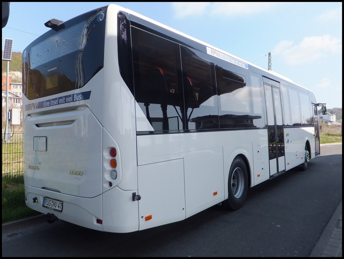 NEUER Volvo 8900 der RPNV in Sassnitz.
