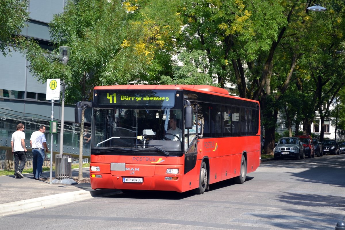 Postbus MAN Lion's Classic (S�363) als Linie 41 bei der Haltestelle Uni - Mensa, 08.09.2014
