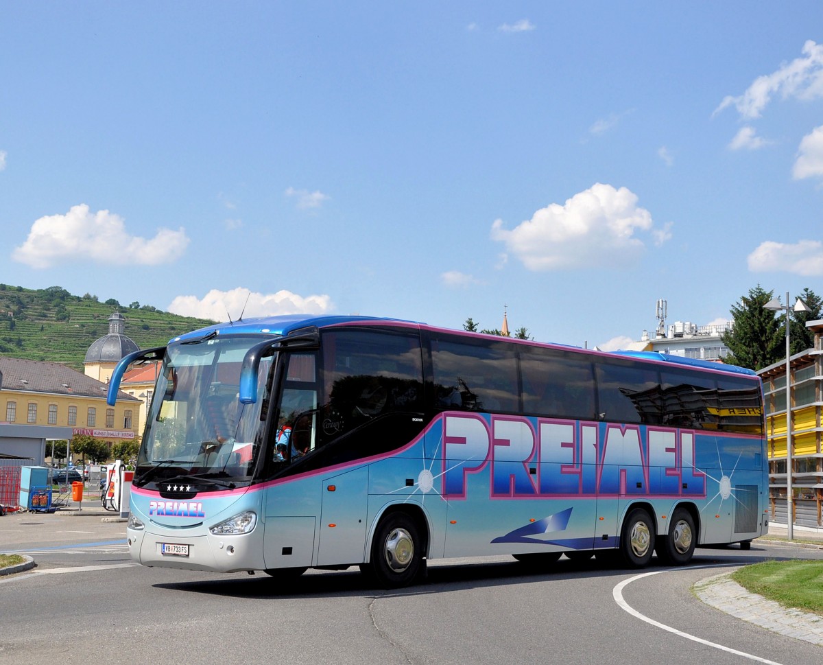 SCANIA CENTURY von PREIMEL Reisen aus �sterreich am 10.7.2013 in Krems unterwegs.