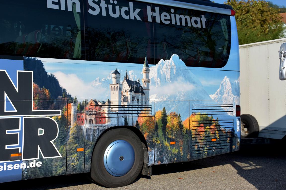 Sch�nes Aussendekor am Setra 411 HD von Oppenrieder Reisen aus der BRD.