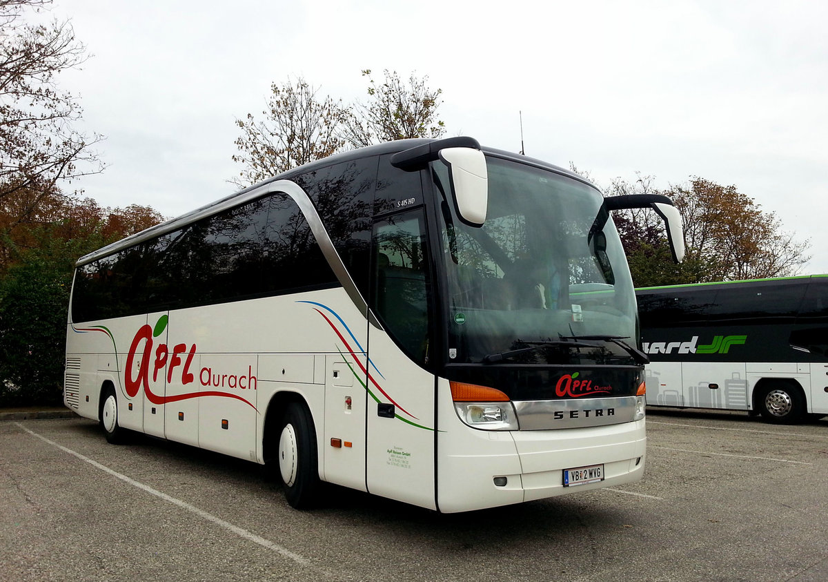 Setra 415 HD von Apfl Reisen aus �sterreich in Krems.