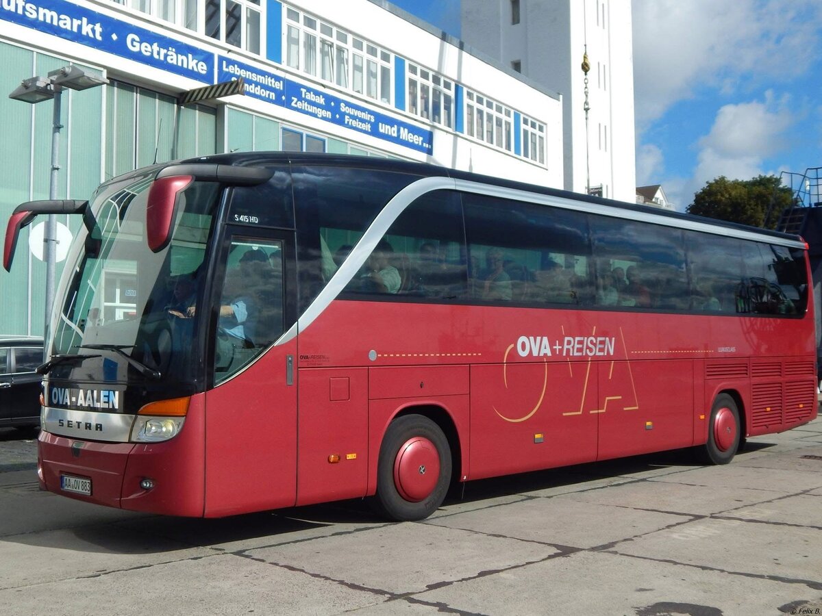 Setra 415 HD von OVA-Aalen aus Deutschland im Stadthafen Sassnitz.