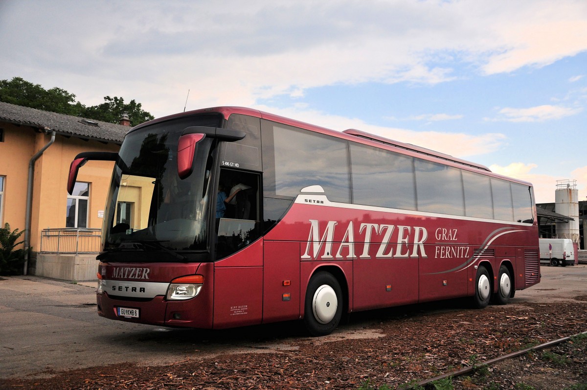Setra 416 GT-HD von Matzer Reisen aus �sterreich am 17.Juli 2014 in Krems gesehen.