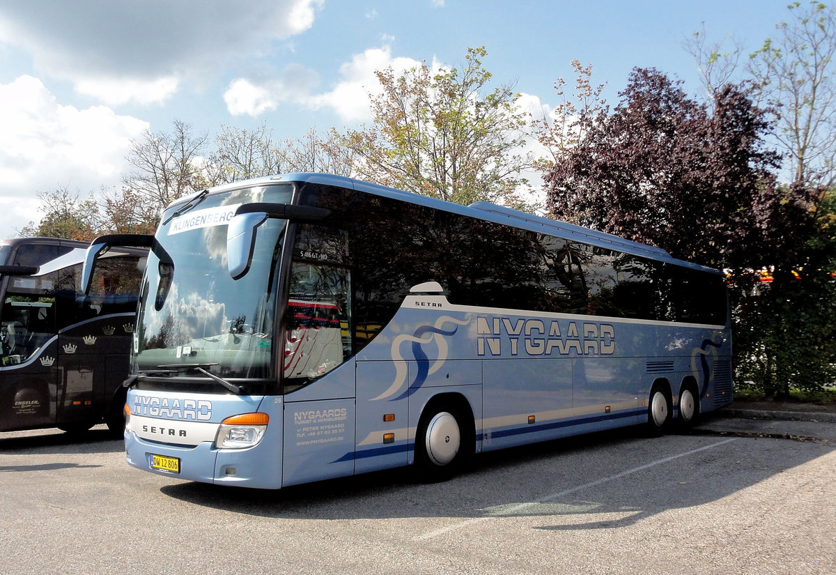 Setra 416 GT-HD von Nygaard aus DK in Krems gesehen.