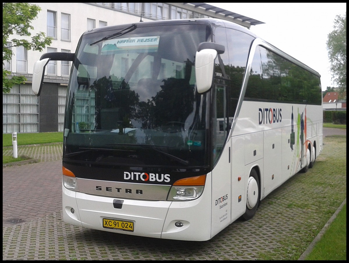 Setra 416 HDH von DitoBus aus D�nemark in Bergen.