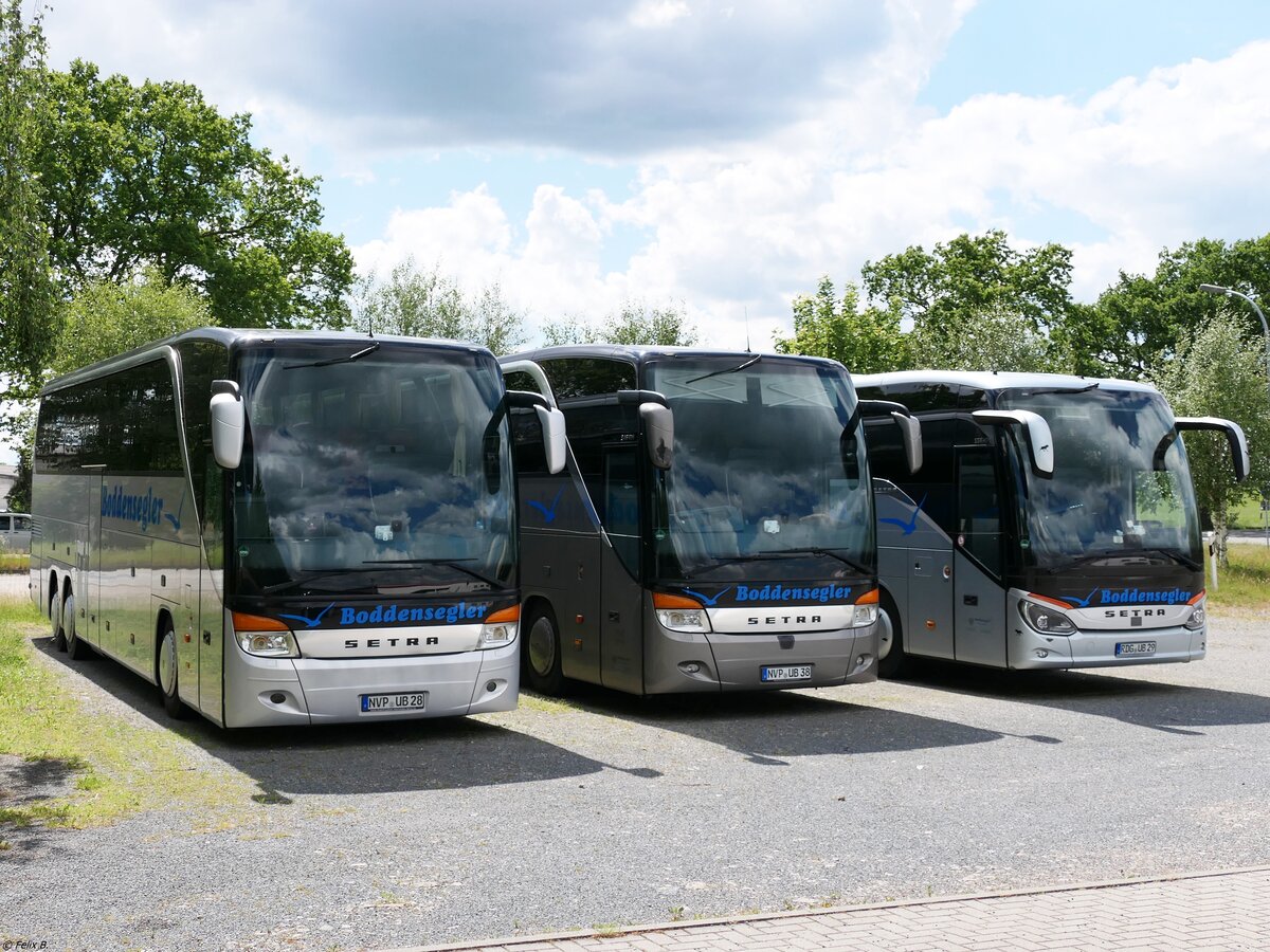 Setra 416 HDH und Setra 516 HD von Boddensegler aus Deutschland in Marlow.
