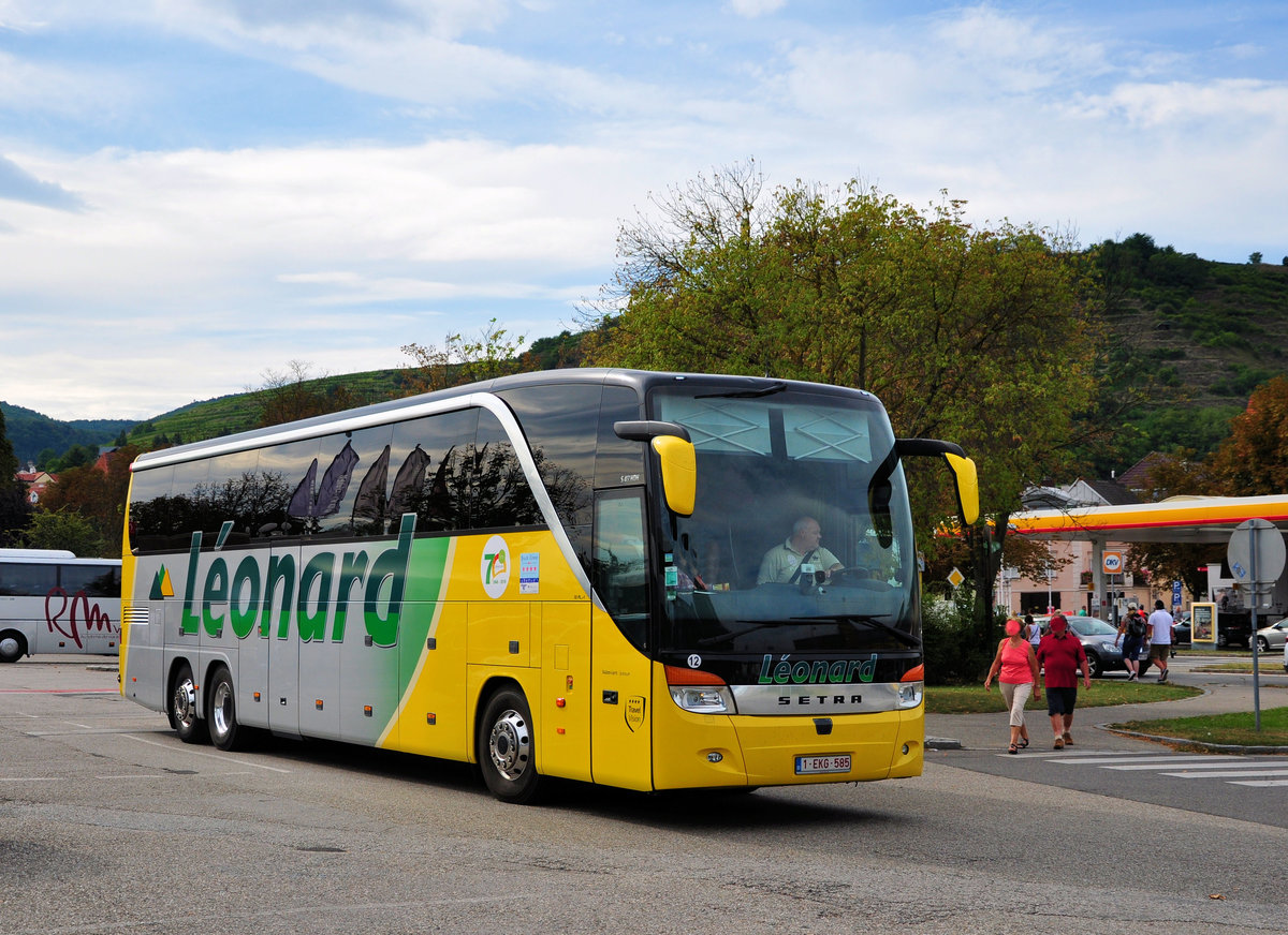 Setra 417 HDH von Leonard Reisen aus Belgien in Krems gesehen.