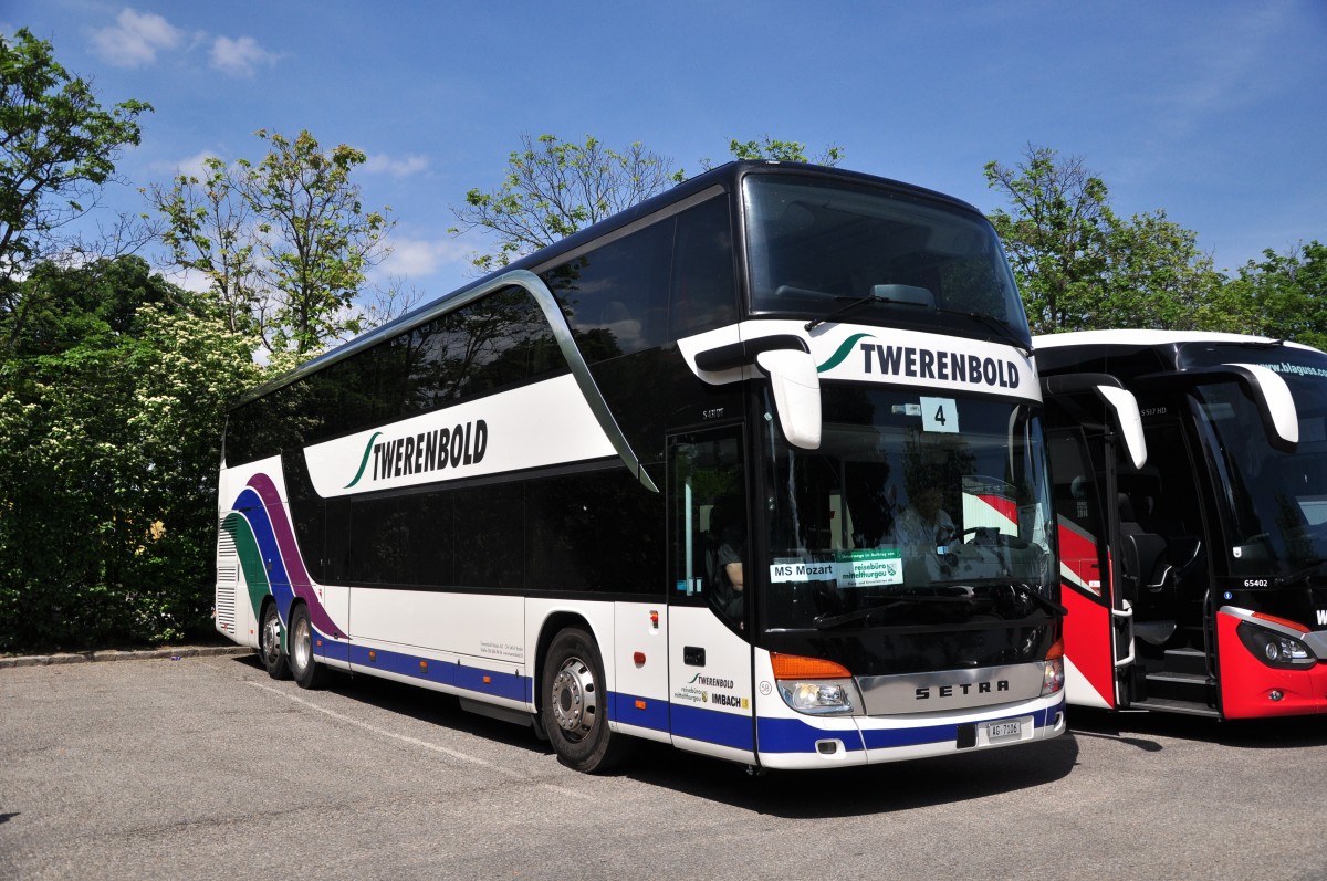 Setra 431 DT von Twerenbold aus der Schweiz im Mai 2015 in Krems.